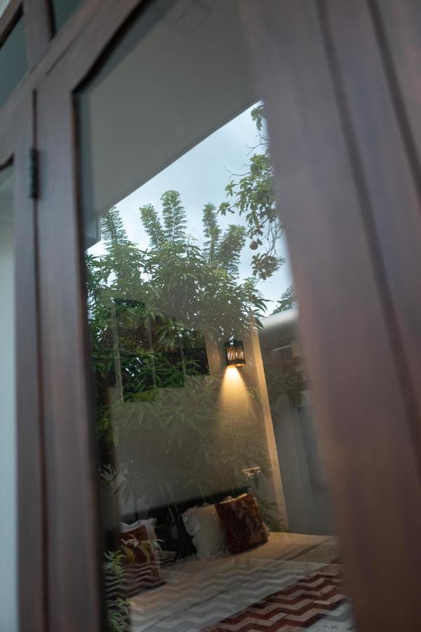 Weligama Watergate Hotel Exterior photo